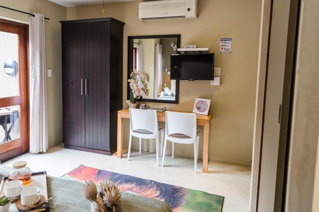 נלספרויט Mariu Upmarket Accommodation מראה חיצוני תמונה